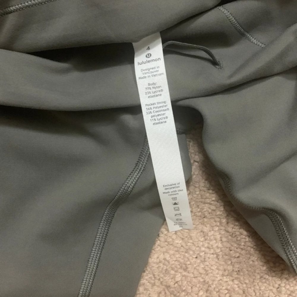 NWT Lululemon Wunder Train HR 25” - Picture 5 of 5